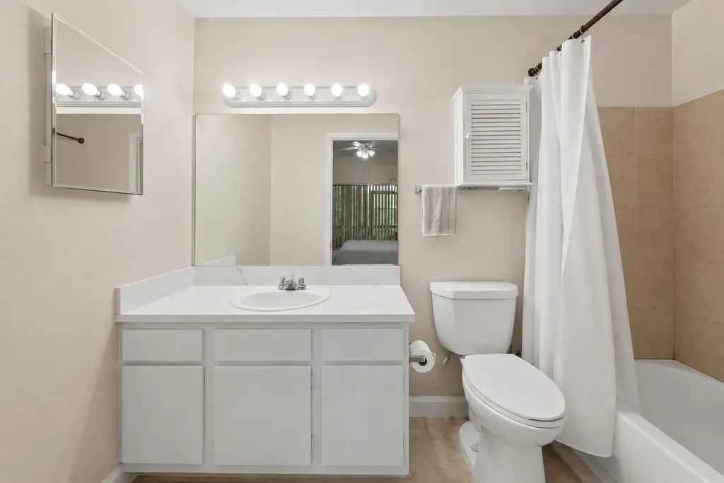 2550 SW 18th Terrace Fort Lauderdale FL 33315
