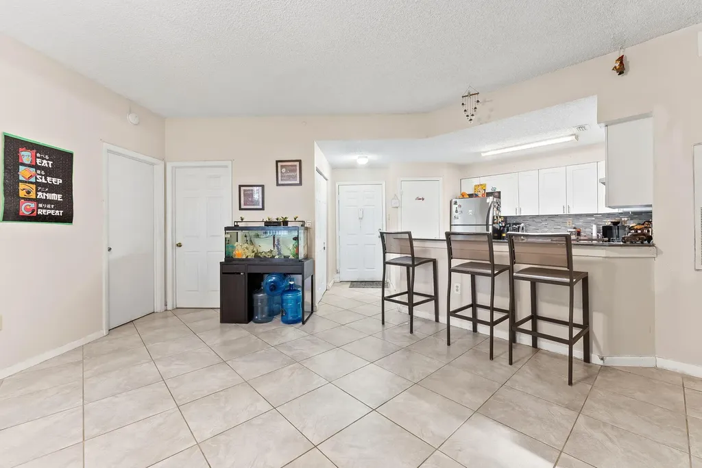 2550 SW 18th Terrace Fort Lauderdale FL 33315