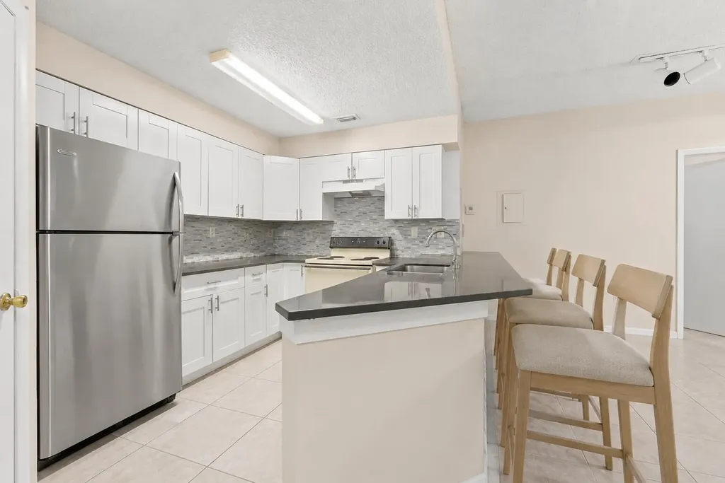 2550 SW 18th Terrace Fort Lauderdale FL 33315