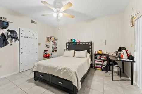 2550 SW 18th Terrace Fort Lauderdale FL 33315