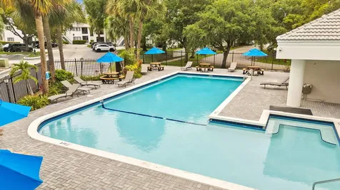 2550 SW 18th Terrace Fort Lauderdale FL 33315