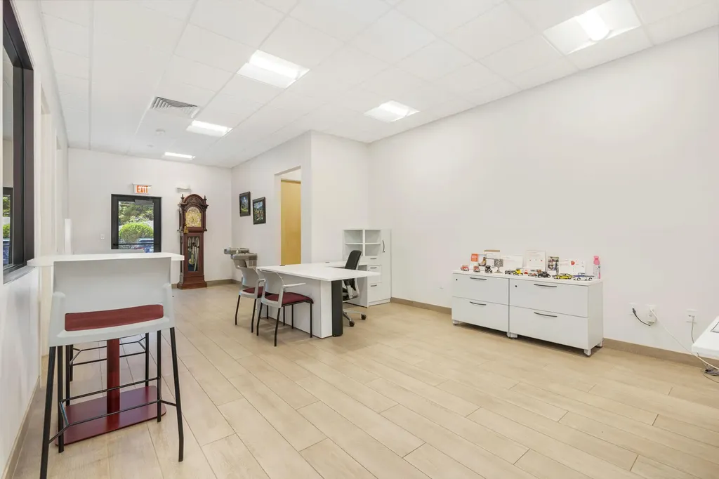 6500 S Dixie Highway West Palm Beach FL 33405