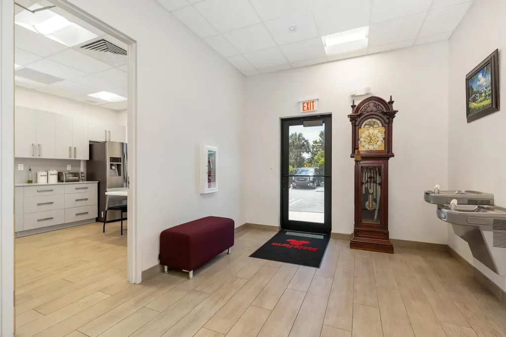 6500 S Dixie Highway West Palm Beach FL 33405