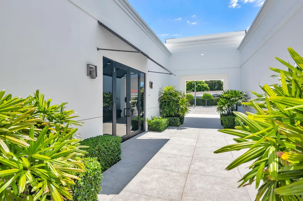 6500 S Dixie Highway West Palm Beach FL 33405