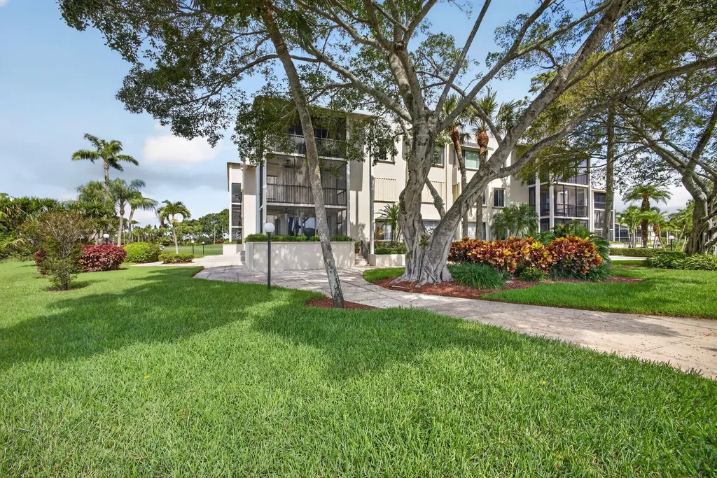 11811 Avenue Of The Pga Palm Beach Gardens FL 33418