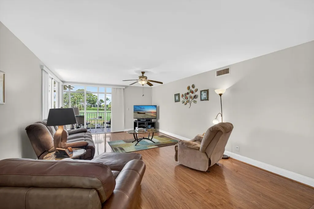 11811 Avenue Of The Pga Palm Beach Gardens FL 33418