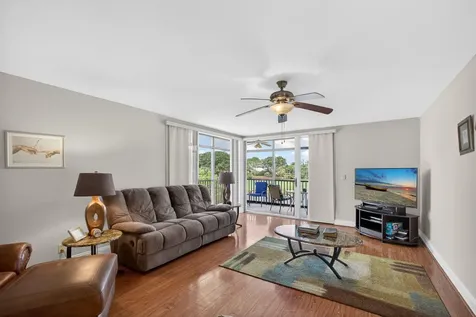 11811 Avenue Of The Pga Palm Beach Gardens FL 33418