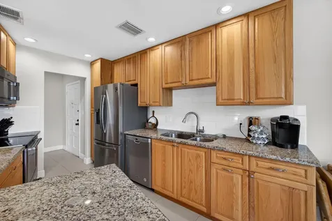 11811 Avenue Of The Pga Palm Beach Gardens FL 33418