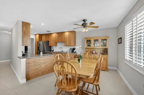 11811 Avenue Of The Pga Palm Beach Gardens FL 33418