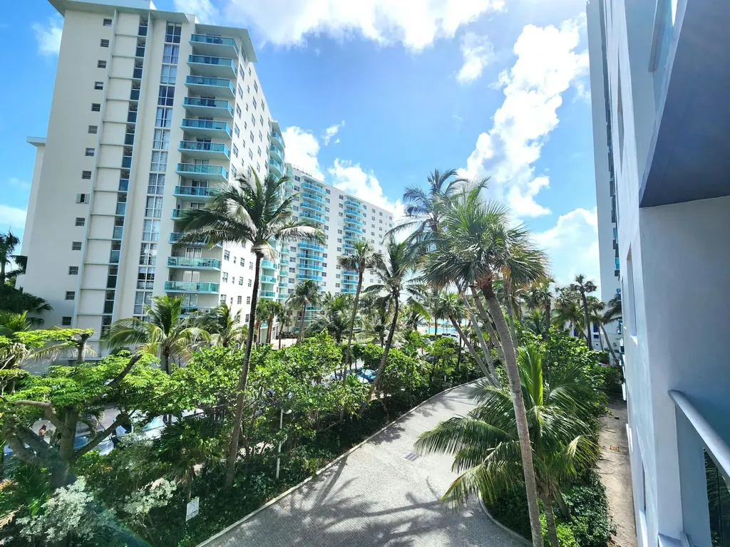 4001 S Ocean Drive Hollywood FL 33019