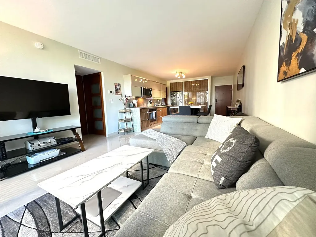 4001 S Ocean Drive Hollywood FL 33019
