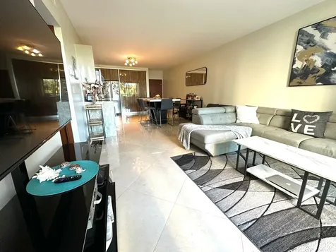 4001 S Ocean Drive Hollywood FL 33019