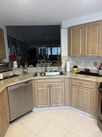 7254 Clunie Place Delray Beach FL 33446