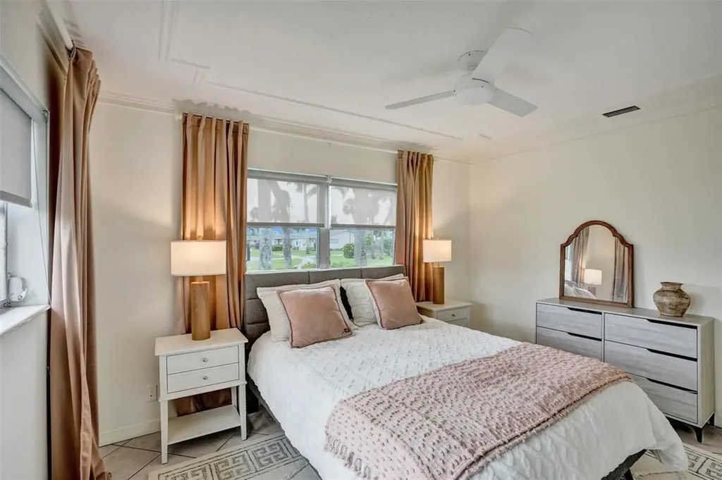 2592 E Dudley Drive Drive E West Palm Beach FL 33415