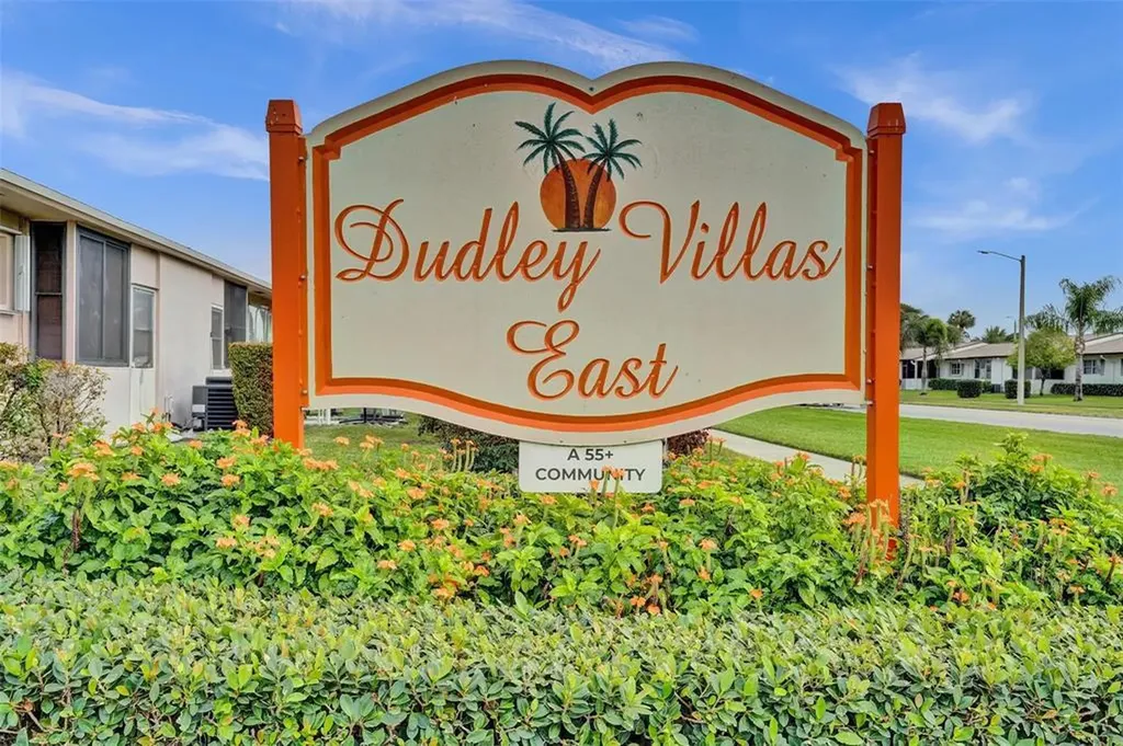 2592 E Dudley Drive Drive E West Palm Beach FL 33415