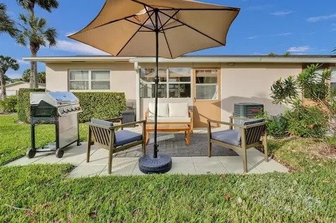 2592 E Dudley Drive Drive E West Palm Beach FL 33415