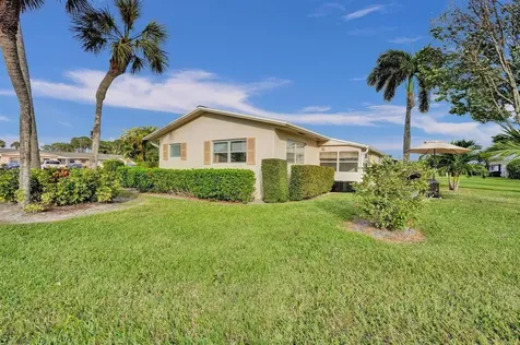 2592 E Dudley Drive Drive E West Palm Beach FL 33415