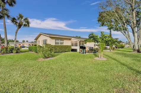 2592 E Dudley Drive Drive E West Palm Beach FL 33415