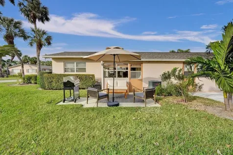 2592 E Dudley Drive Drive E West Palm Beach FL 33415