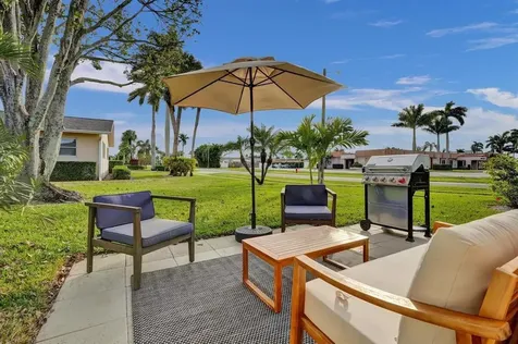 2592 E Dudley Drive Drive E West Palm Beach FL 33415