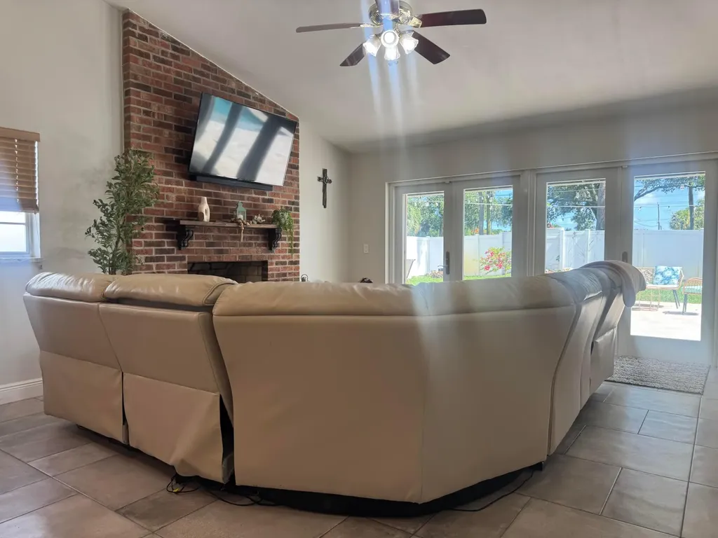 2518 Ranch House Road West Palm Beach FL 33406