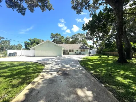 2518 Ranch House Road West Palm Beach FL 33406