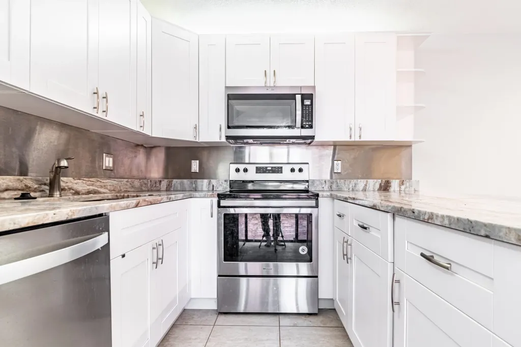 2826 SW 12th Street Deerfield Beach FL 33442