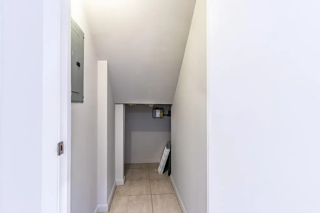 2826 SW 12th Street Deerfield Beach FL 33442