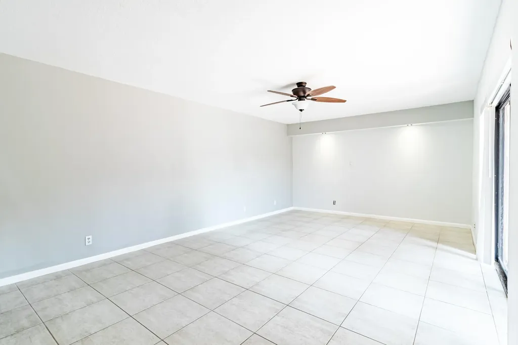 2826 SW 12th Street Deerfield Beach FL 33442