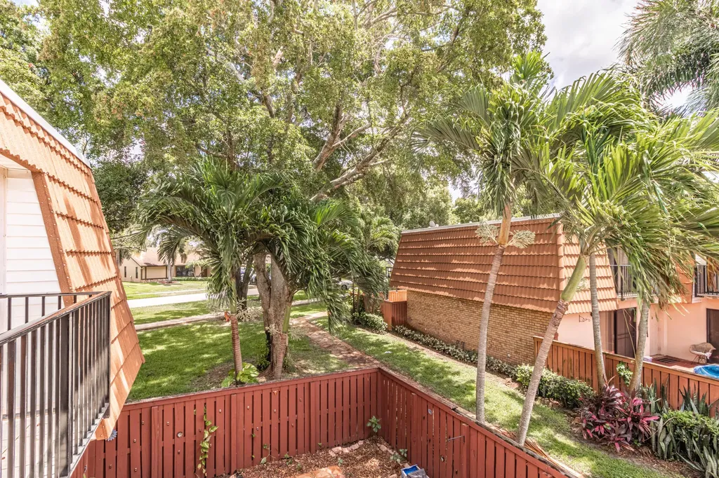 2826 SW 12th Street Deerfield Beach FL 33442