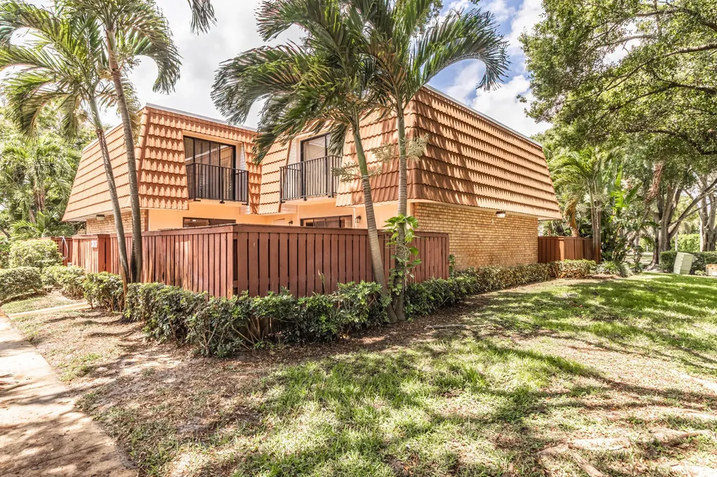 2826 SW 12th Street Deerfield Beach FL 33442