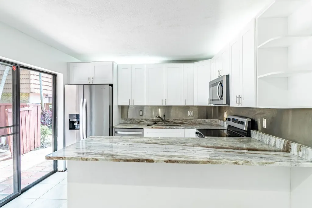 2826 SW 12th Street Deerfield Beach FL 33442