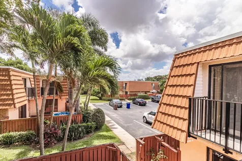 2826 SW 12th Street Deerfield Beach FL 33442