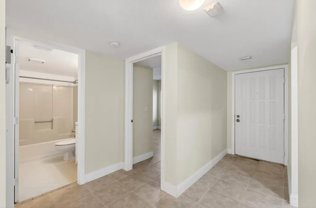 351 Club Circle Boca Raton FL 33487