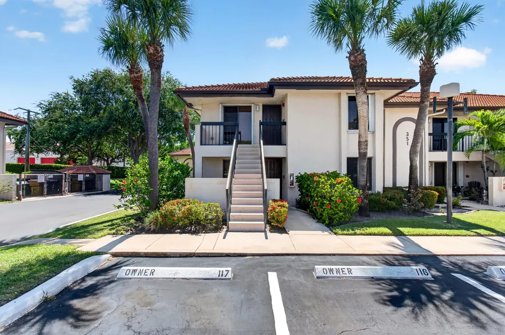 351 Club Circle Boca Raton FL 33487