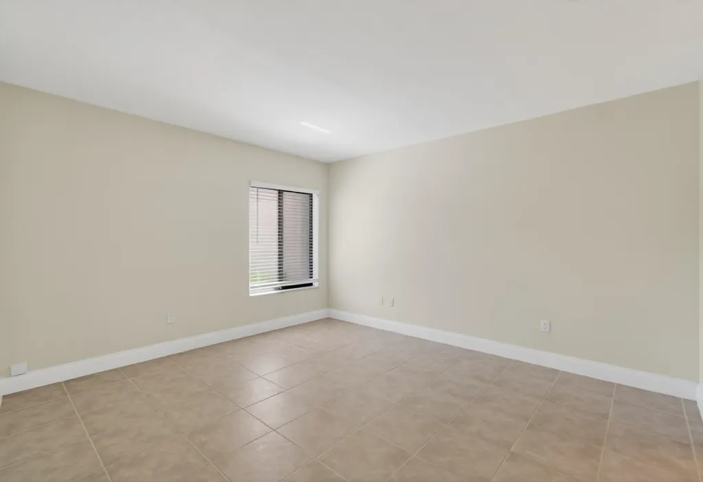 351 Club Circle Boca Raton FL 33487