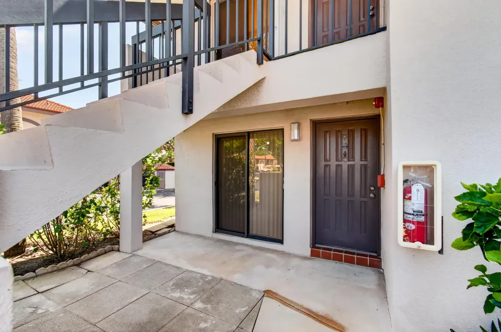 351 Club Circle Boca Raton FL 33487