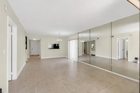 351 Club Circle Boca Raton FL 33487