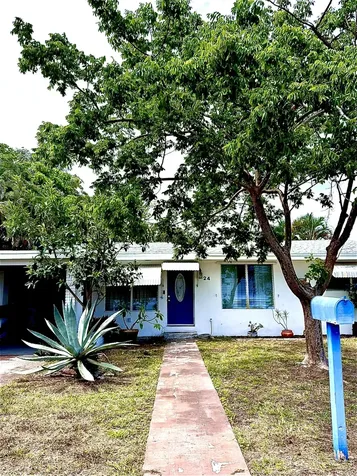 24 SW 12th Street Dania Beach FL 33004
