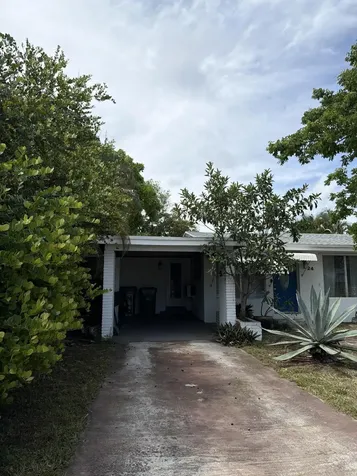 24 SW 12th Street Dania Beach FL 33004
