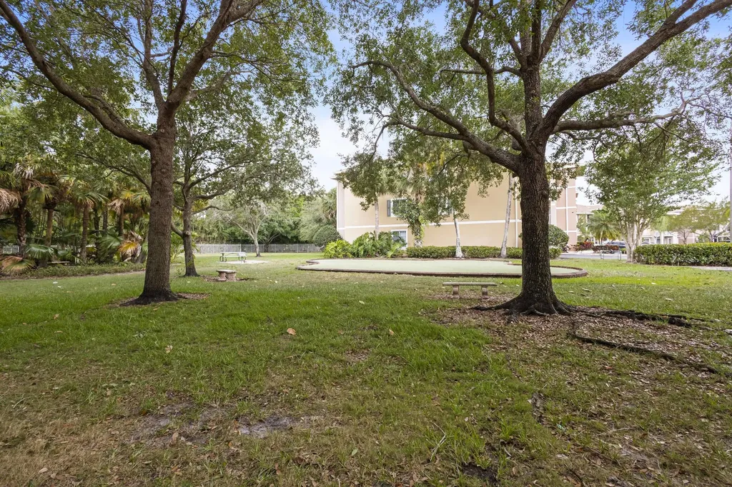 6450 Emerald Dunes Drive West Palm Beach FL 33411