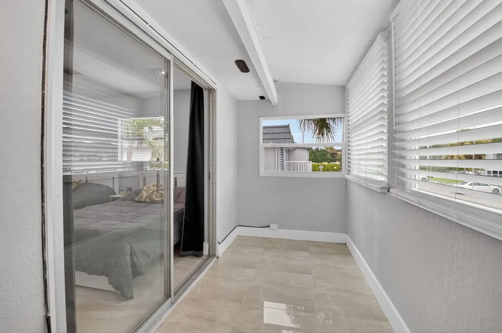 321 Saxony Trail Delray Beach FL 33446