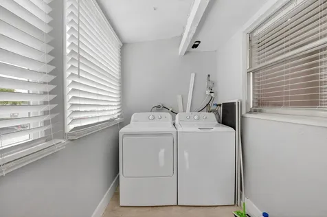 321 Saxony Trail Delray Beach FL 33446