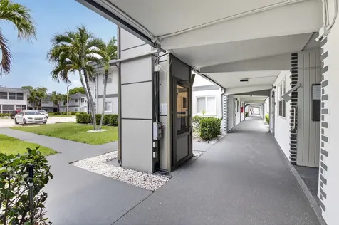 321 Saxony Trail Delray Beach FL 33446