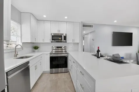321 Saxony Trail Delray Beach FL 33446