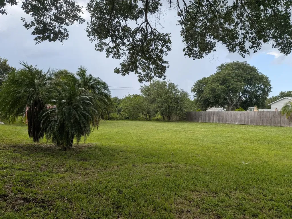 9225 101st Avenue Vero Beach FL 32967