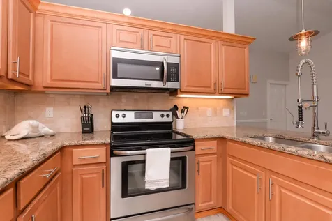2411 NE Pinecrest Lakes Boulevard Jensen Beach FL 34957