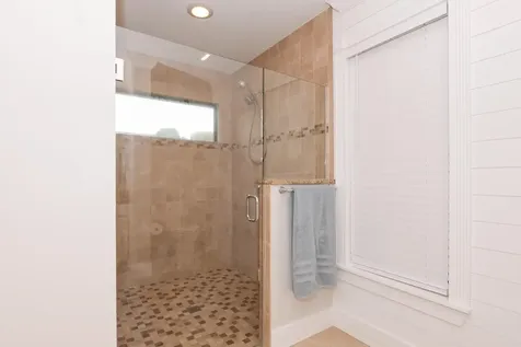 2411 NE Pinecrest Lakes Boulevard Jensen Beach FL 34957