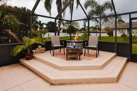 2411 NE Pinecrest Lakes Boulevard Jensen Beach FL 34957