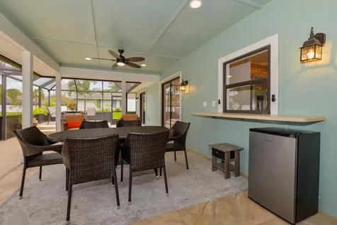 2411 NE Pinecrest Lakes Boulevard Jensen Beach FL 34957